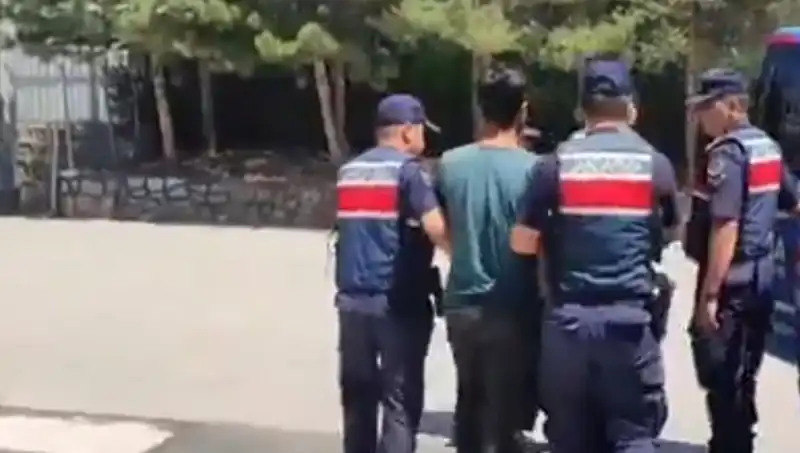 Türkiye'de DAEŞ Operasyonları: 14 İl ve 26 Gözaltı ile Terörle Mücadele