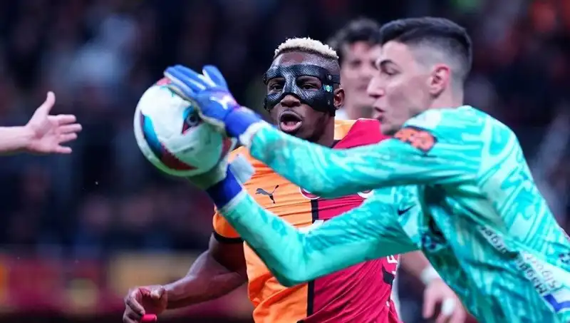 Galatasaray, Berke'nin Transferinde Sürpriz Gelişmelerle Gündemde
