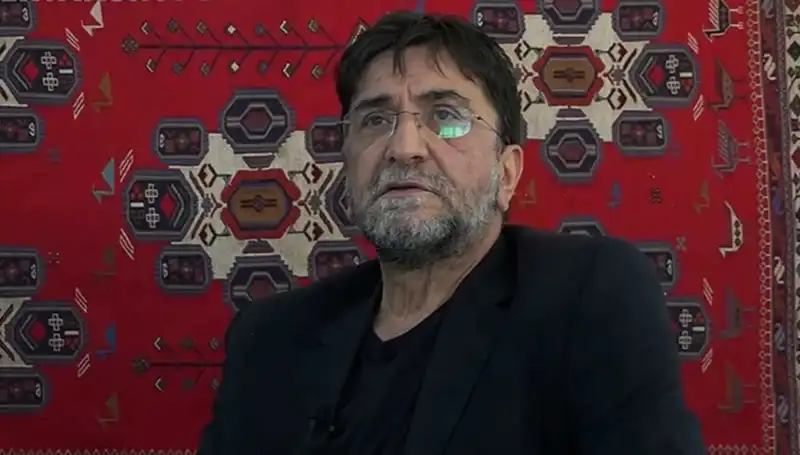 Gazeteci Nihat Genç Hayatını Kaybetti: Basın Dünyası Büyük Bir Kaybı Yaşadı