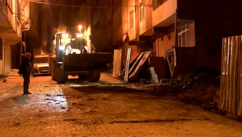 Bağcılar'daki Eğilen Bina Neden Boşaltıldı? Olayın Ayrıntıları Açığa Çıktı