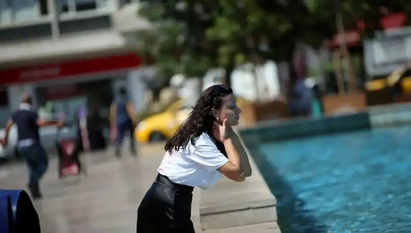 Cizre'nin Sıcaklık Rekoru: Termometreler 49.1 Dereceyi Gösterdi!