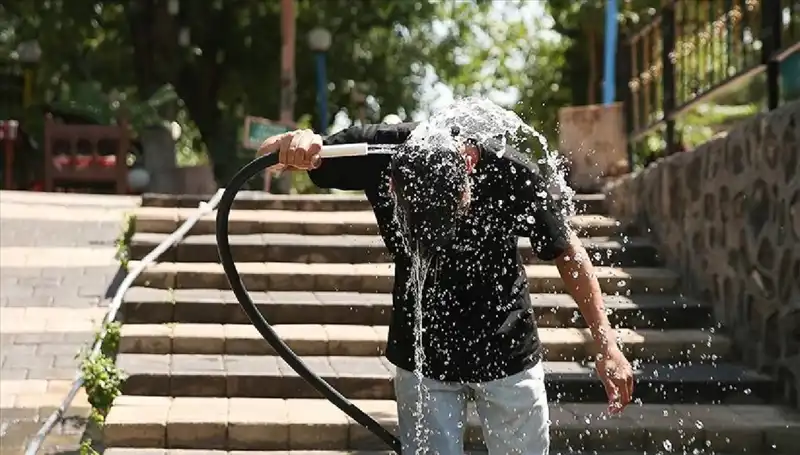 Bu Hafta Sonu Sıcaklık Rekorları Kırılacak! Hazırlıklı Olun