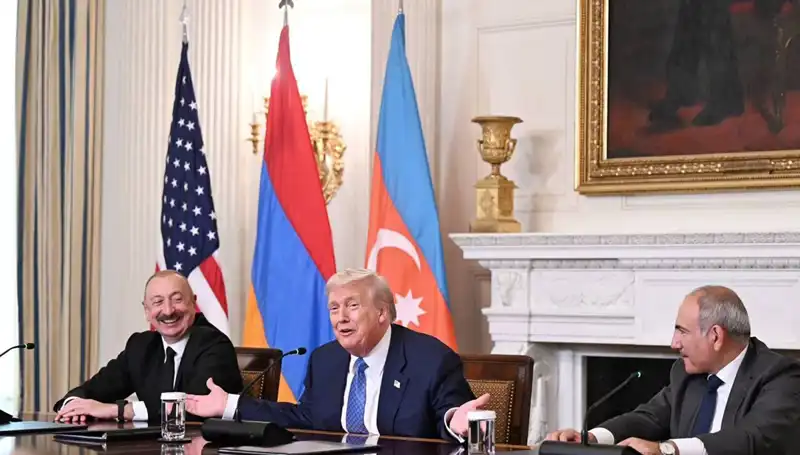 Aliyev'den Ermenistan’a Anayasa Çağrısı: Zaman Kaybetmemek İçin Harekete Geçin