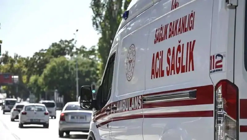 Mangalda Pul Biber Yakan Komşu, Apartmanı Tahliye Ettirmeyi Başardı!