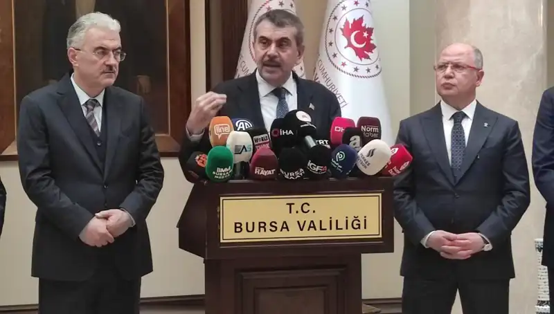 Bakan Tekin, Çalışanlardan Protesto Uyarısı: Yaptırımlar Kapıda!