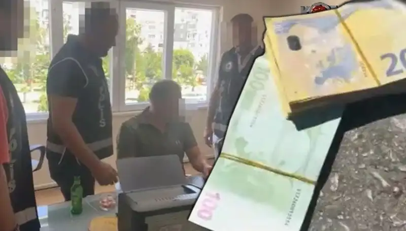 Antalya'da Şok Gelişme: Rüşvet Baskını ile Suçüstü Yakalandılar