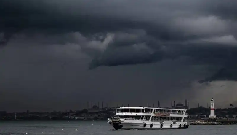 İstanbul ve Çevresinde Sağanak Yağış Alarmı: Su Baskınları Olabilir mi?