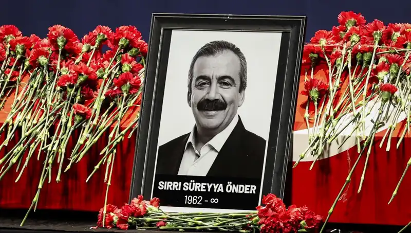 Meclis’te Sırrı Süreyya Önder Anması: Anılar ve Vizyonlar Yeniden Canlandı