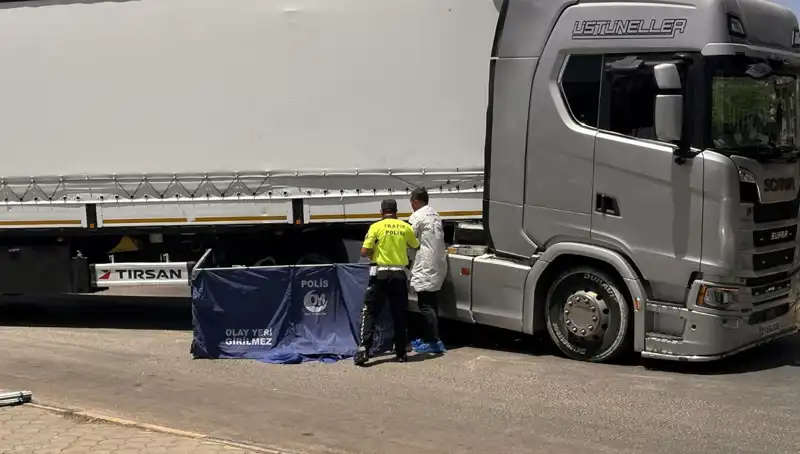 Gaziantep'te Feci TIR Kazası: İki Hayat Kaybı, Yolculuk Sona Erdi