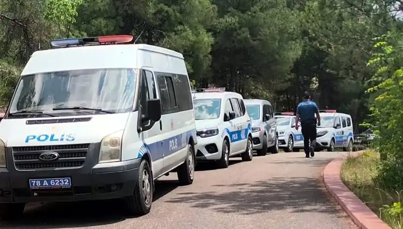 Karabük’te Gizemli Şüpheli Ölüm: Ağaca Asılı Bulunan Genç Korkuttu