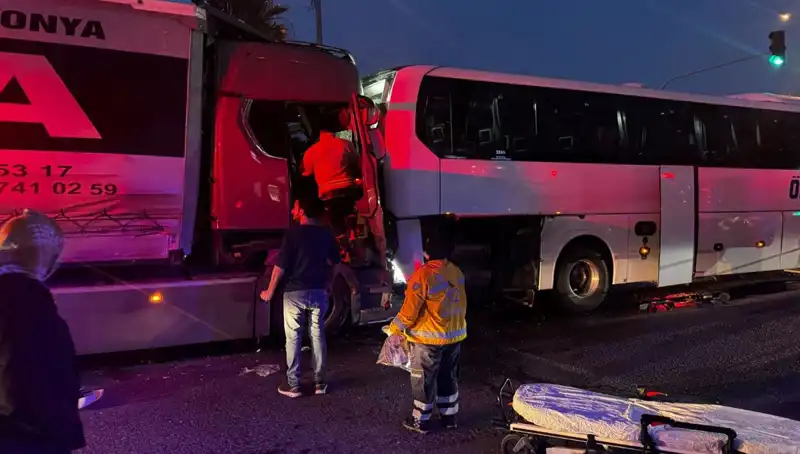 Dört Araçlı Zincirleme Trafik Kazası: Bir Kişi Hayatını Kaybetti