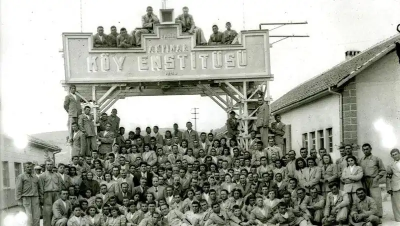 17 Nisan’da Ne Var? Köy Enstitüleri'nin Anlamı ve Etkileri