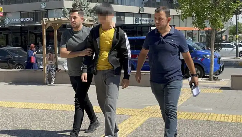 Sıcak Tartışmada Kardeş Arasında Kanlı Olay: Bıçaklı Mücadele