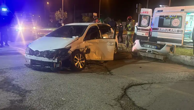 Pikap ile Otomobil Çarpıştı: Acil Durumda Yaşananlar ve Alınan Önlemler