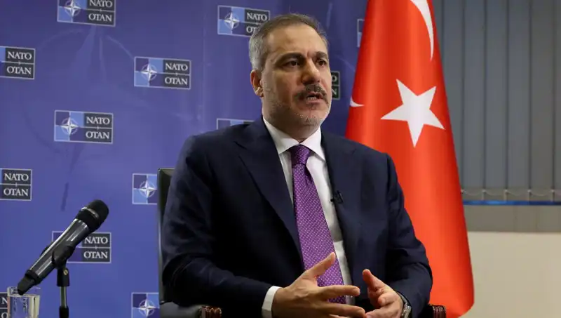 Bakan Fidan, BAE Ziyaretiyle İki Ülke Arasındaki İlişkileri Güçlendirmeyi Hedefliyor