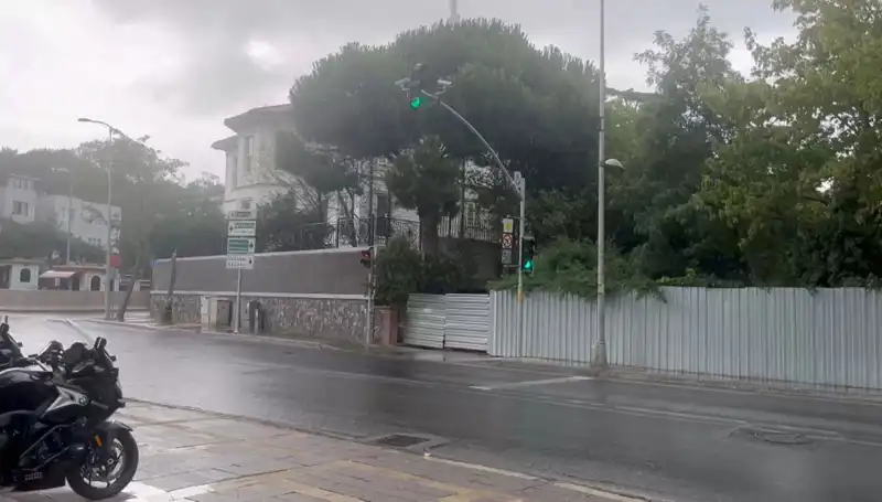 İstanbul'da Sağanak Yağış: Şehir Hayatını Nasıl Etkiliyor?