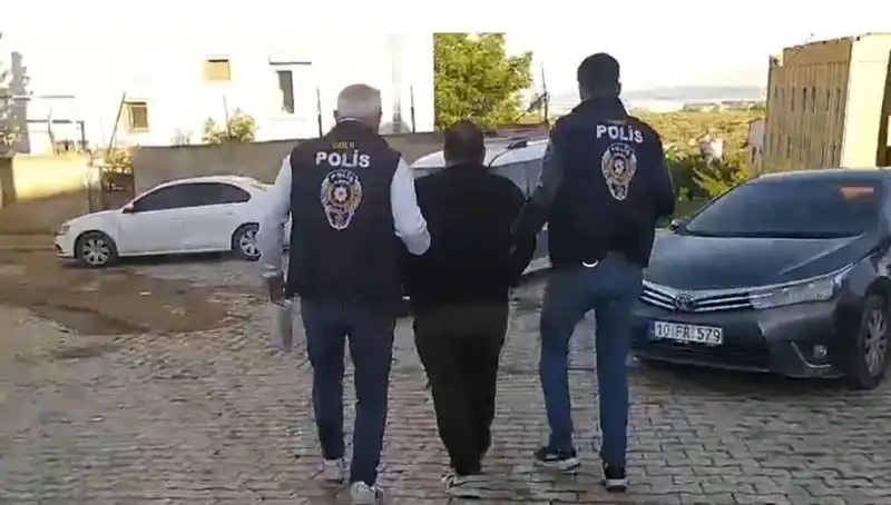 Balıkesir'de Dolandırıcılık Operasyonu: 4 Kişi Tutuklandı!