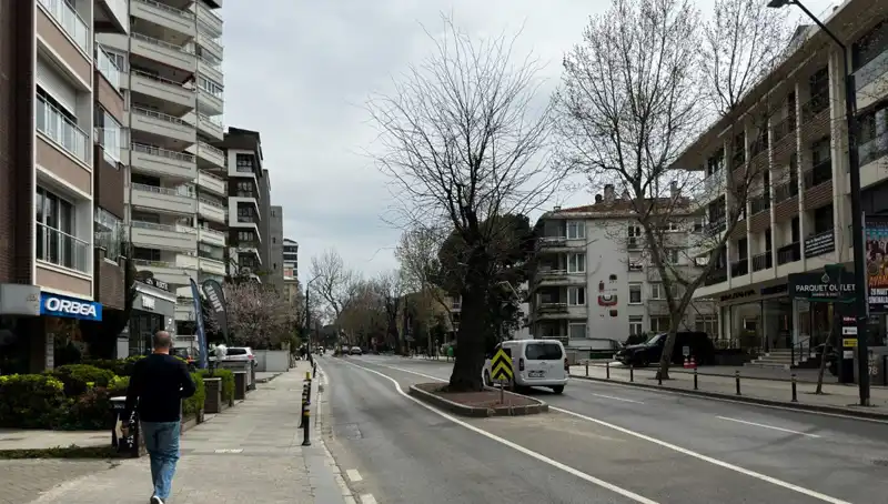 Kadıköy'de Sürekli Kazaların Olduğu Tehlikeli Cadde Yeniden Gündemde!