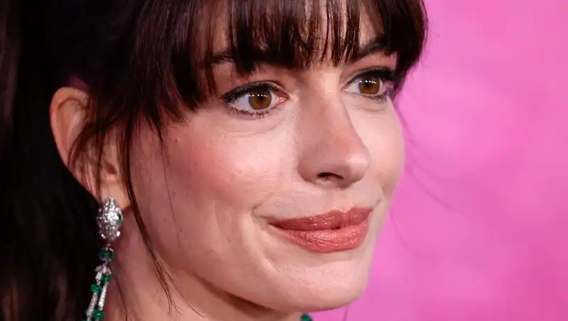 Hollywood'un Yeni Estetik İhtişamı: Ölü Deri Enjeksiyonlarıyla Gençlik Arayışı